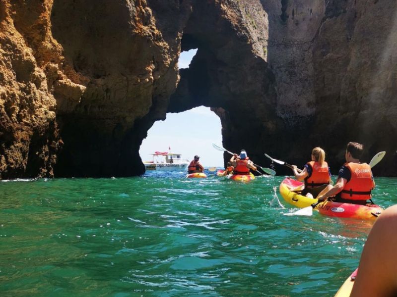 Algarve Kayaking: 5 Best Places and Tips