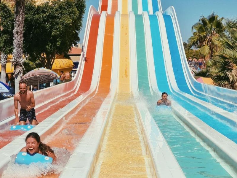  Aquashow Slides and attractions
